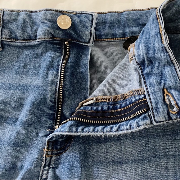 Divided by H&M Denim High Waisted Shorts - Picture 3 of 10